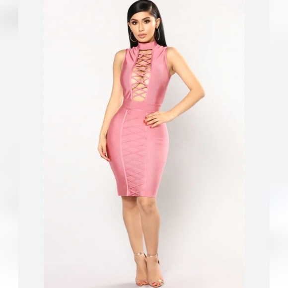 FASHION NOVA Bandage  FITTED mauve midi dress size XS - Picture 1 of 8